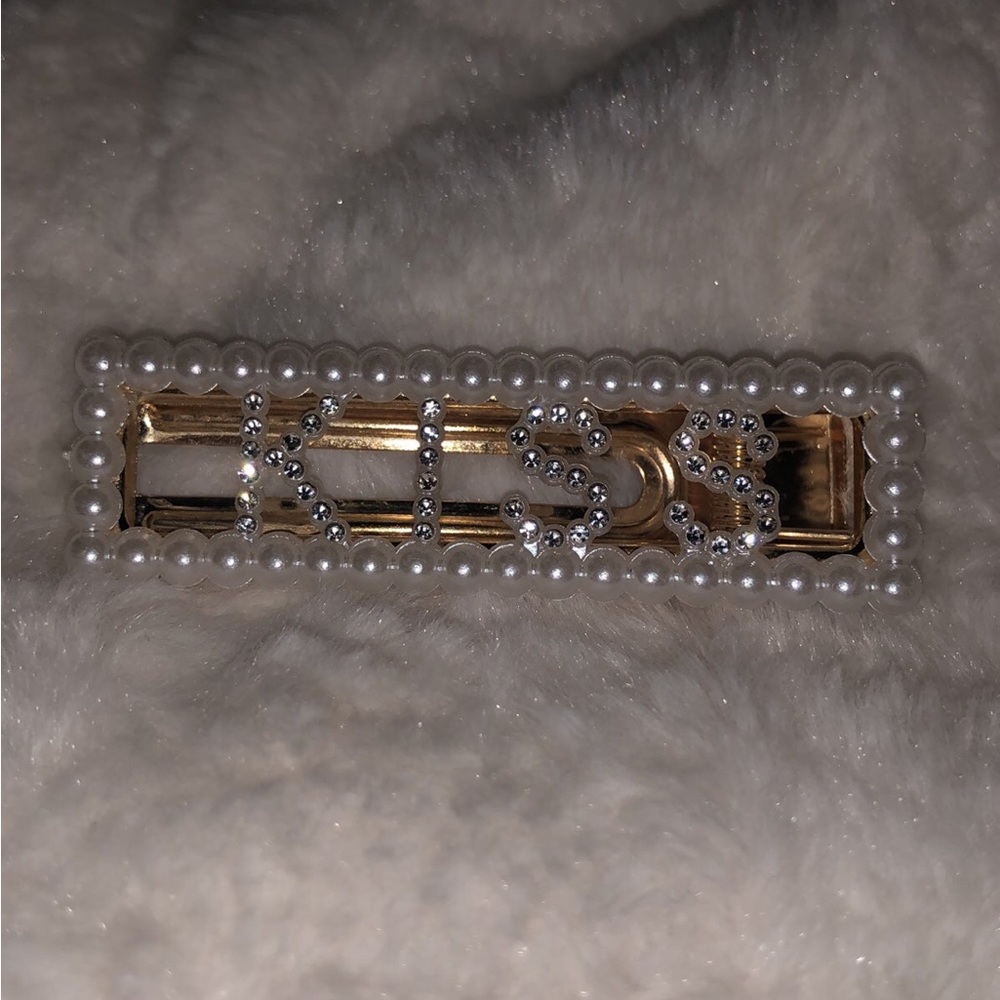 Pearl Rhinestone “Kiss” hair clip accessory